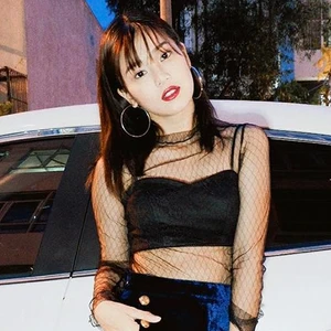 Sau 4 năm gia nhập làng giải trí, phong cách thời trang của Hoàng Yến Chibi có gì thay đổi?