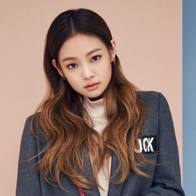 Jennie Black Pink ft1