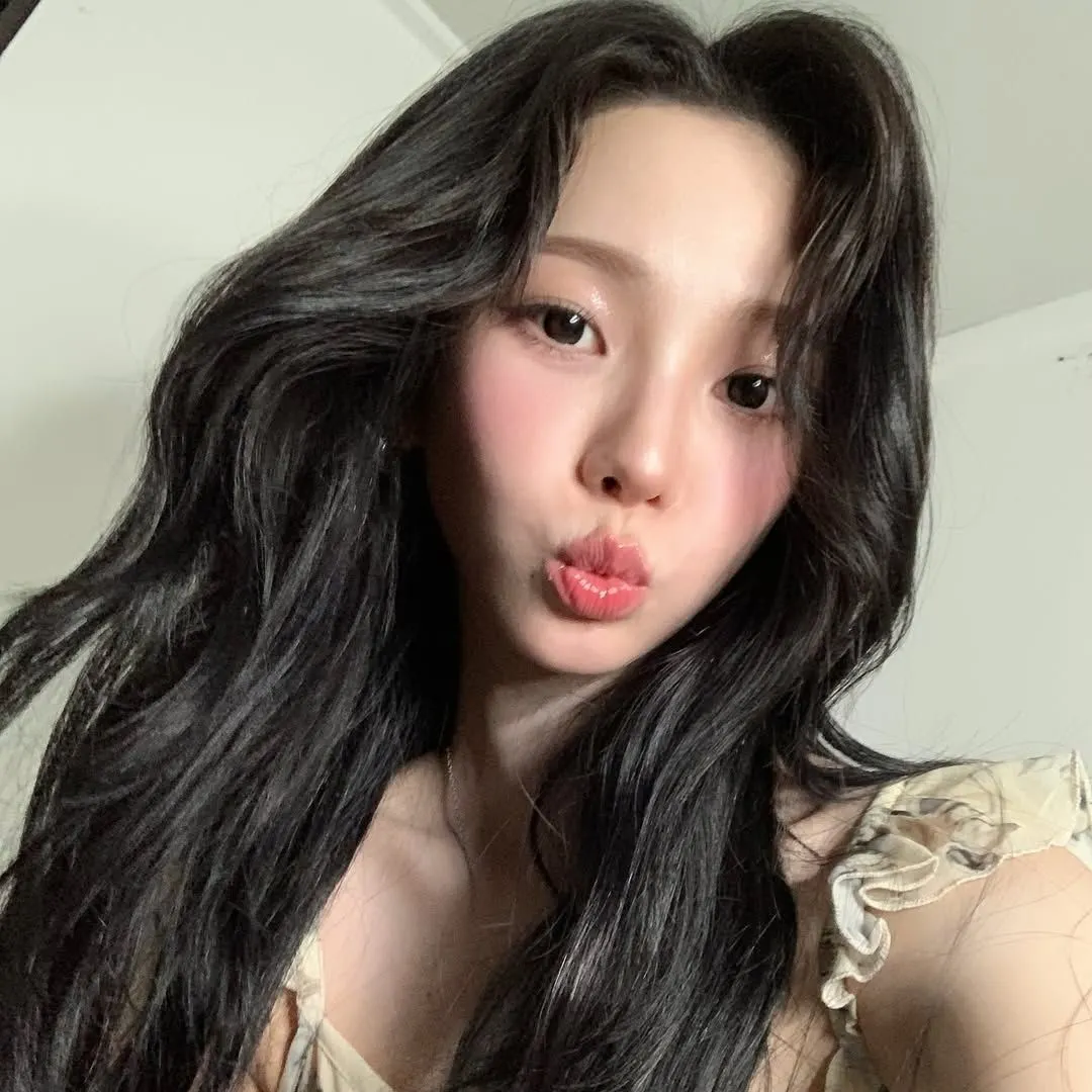 Phong cách trang điểm tôn lên vẻ đẹp của nữ thần tượng