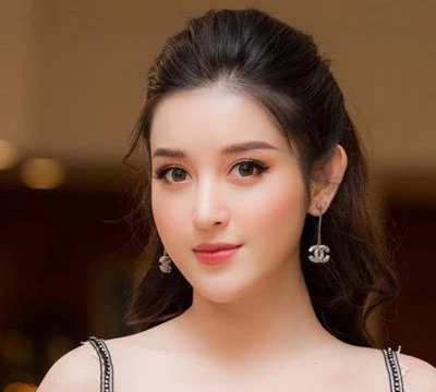 Công thức trẻ trung, rạng ngời tự tin từ Á hậu Huyền My và hàng chục sao Việt