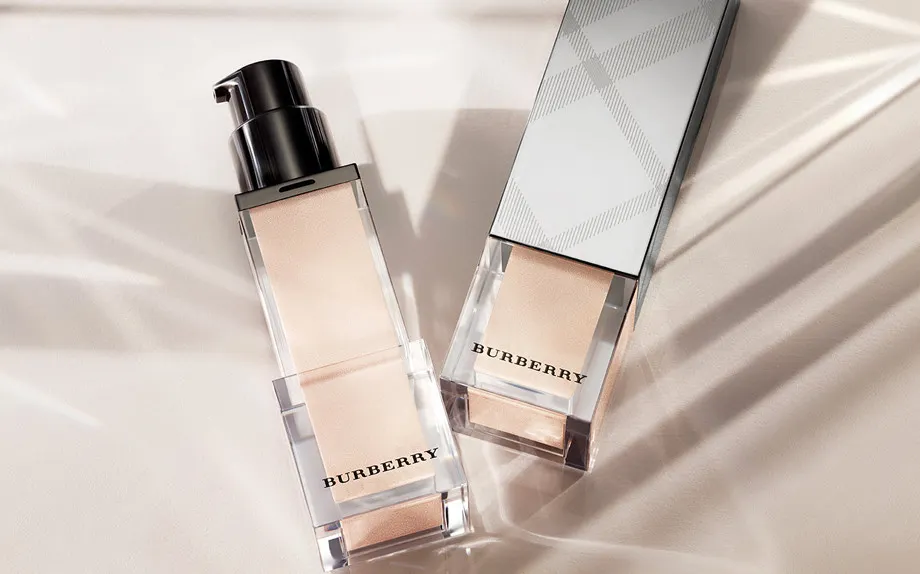 Kem lót nào tốt Burberry “Fresh Glow” Luminous Fluid Base 5 Kem lót nào tốt Burberry “Fresh Glow” Luminous Fluid Base 5
