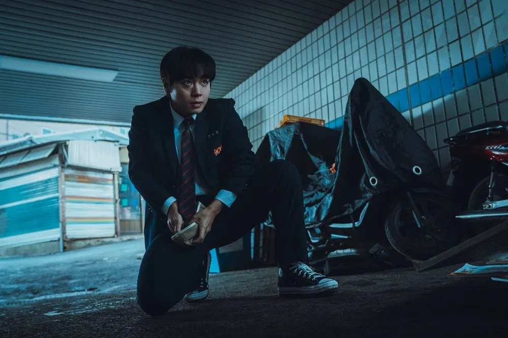 Park Ji Hoon as Yeon Si Eun trong Weak Hero Class 2
