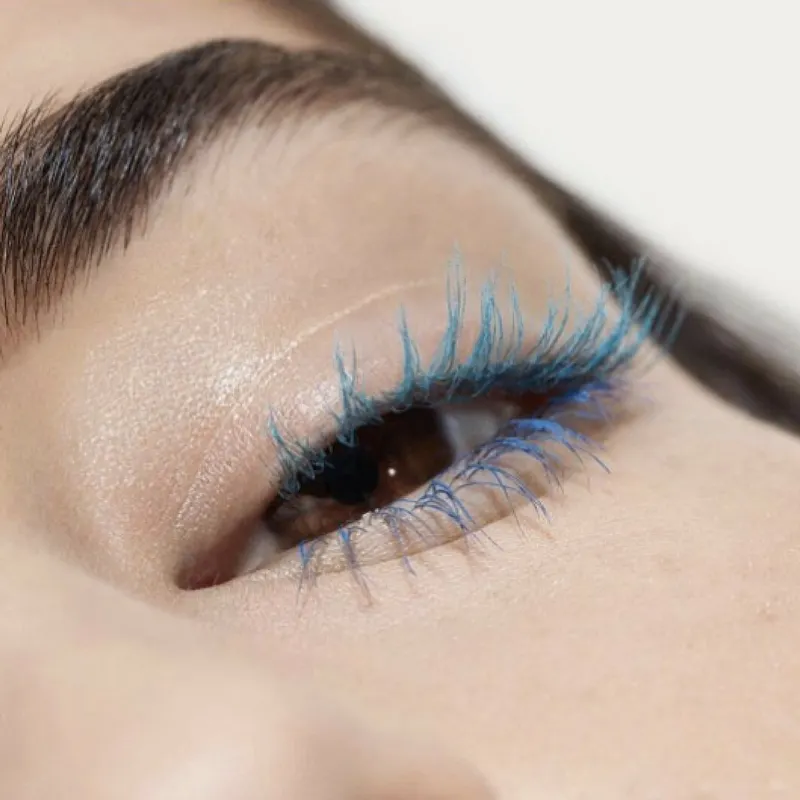 mascara màu xanh