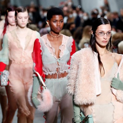 phong cách bst fendi thu đông 2022