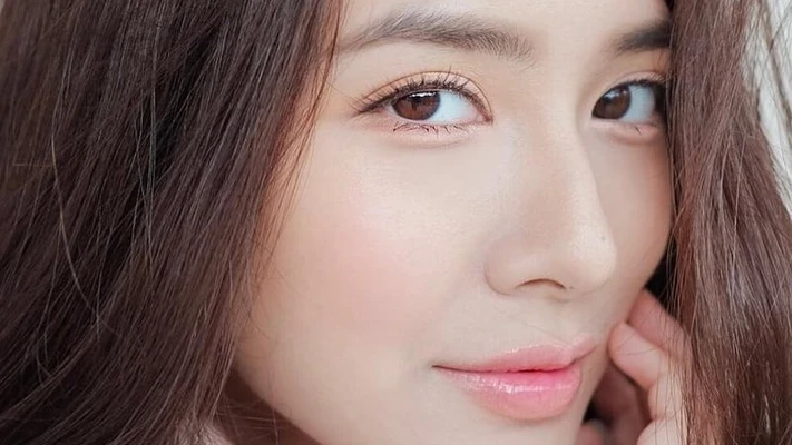 Vitamin và chất chống oxy hoá giúp bạn cải thiện làn da.