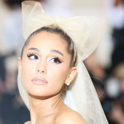 ca sĩ ariana grande
