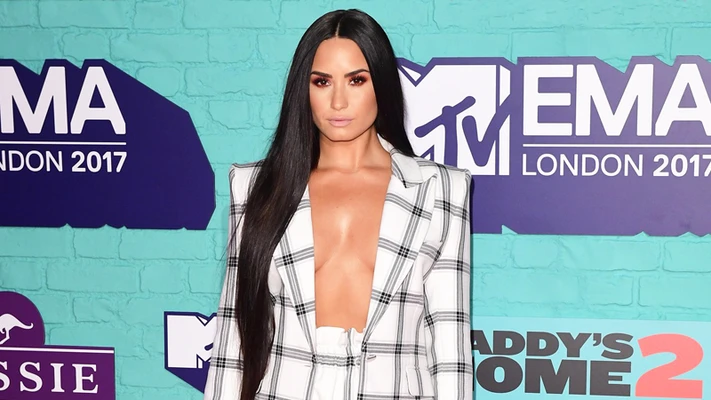demi lovato phong trào body positivity ft800