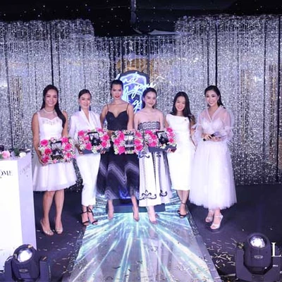 vẻ đẹp toả sáng Lancome