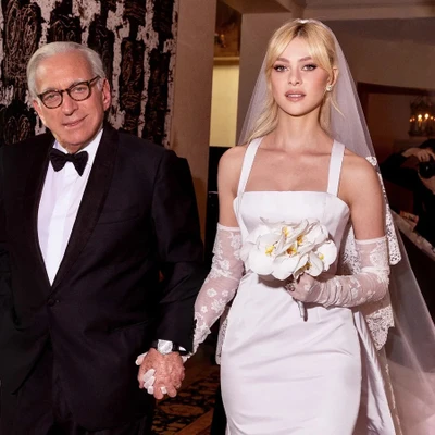 thiết kế váy cưới của Nicola Peltz