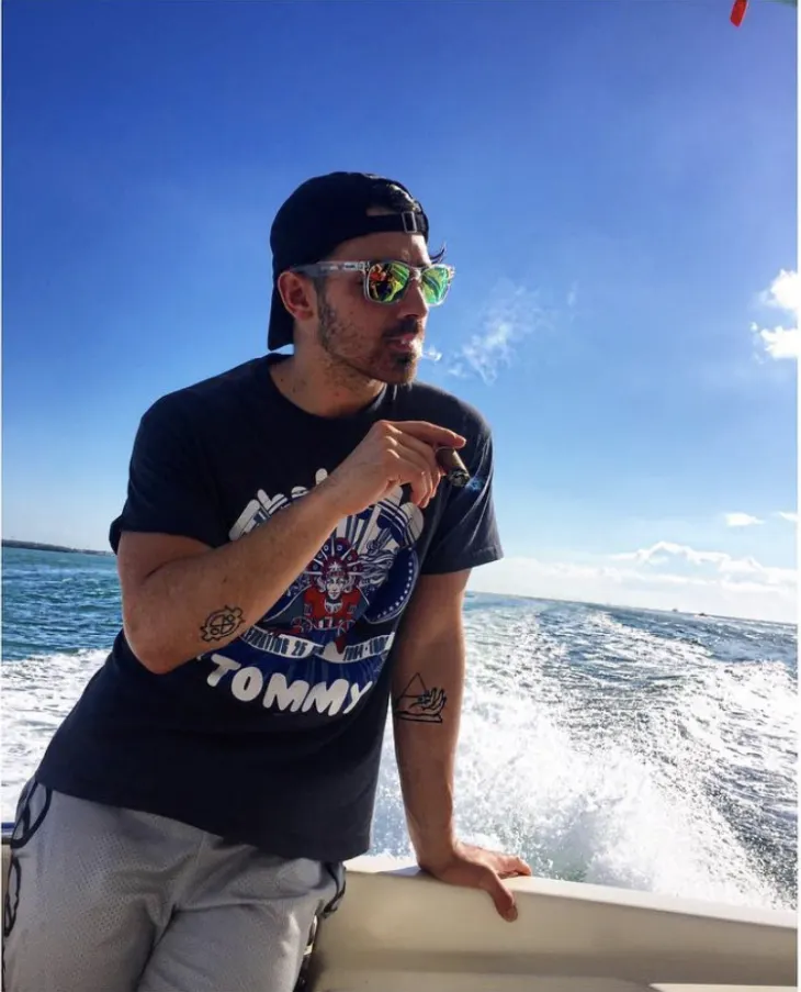 Joe Jonas và ngôi sao phim Game of Throne, Sophie Turner đính hôn - ELLE Việt Nam
