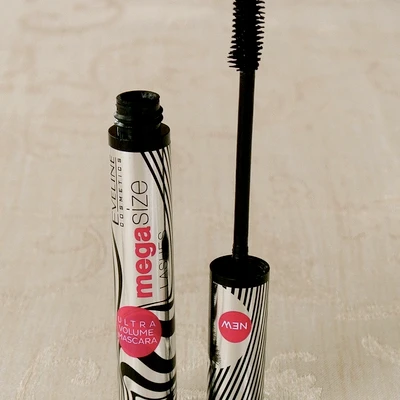 ellevn mega size lashes eveline