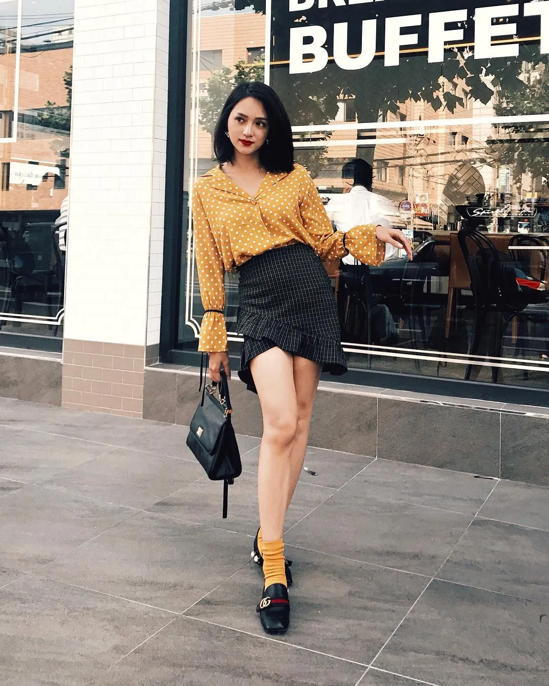 Xu hướng giày hở gót 4