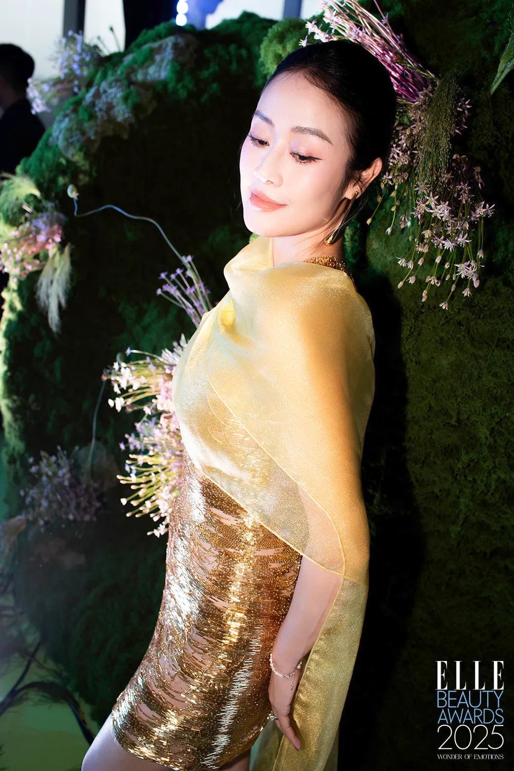 Phí Linh tại thảm đỏ elle beauty awards 2025