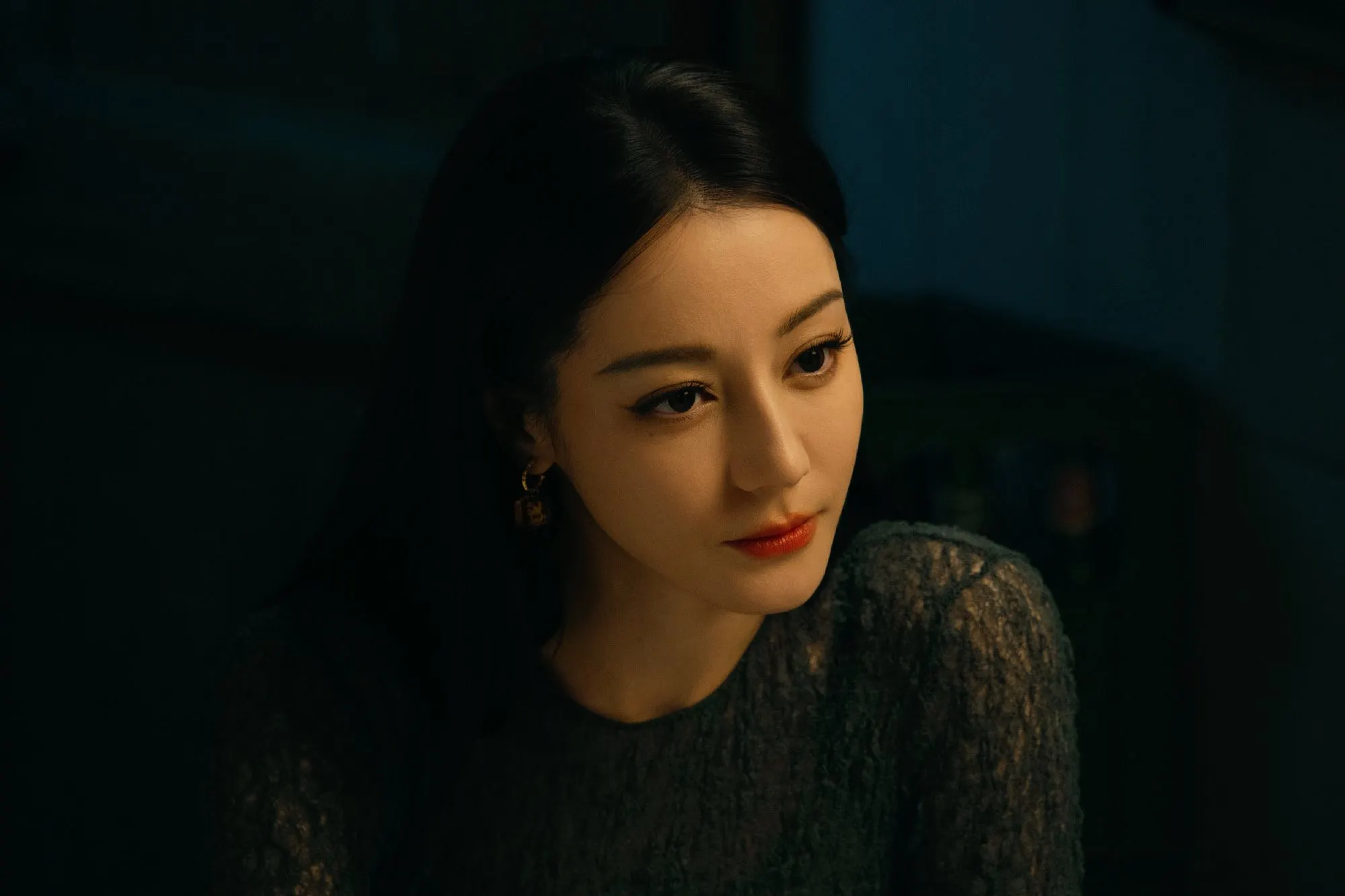 Địch lệ nhiệt ba vai nhiếp cửu la trong phim đất xanh sinh cú