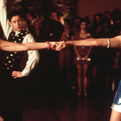 thời trang phim Romy and Michele’s High School Reunion