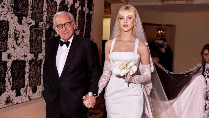 thiết kế váy cưới của Nicola Peltz