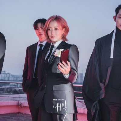 tomorrow thần chết mặc áo đen