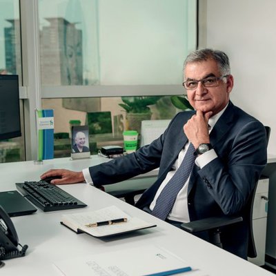 CEO Standard Charterd Bank