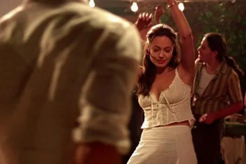 thời trang trong phim Mr & Mrs Smith 1(1) - elle vietnam