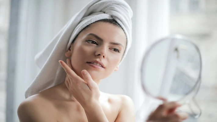 Dưỡng ẩm để da luôn căng bóng