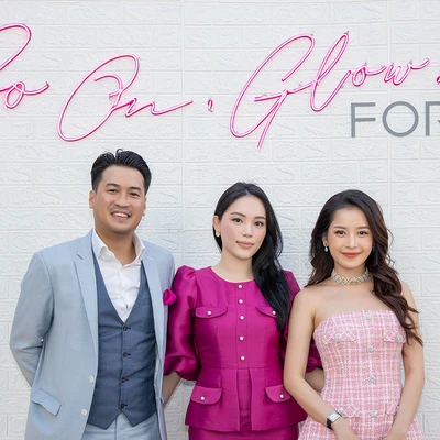 máy rửa mặt foreo