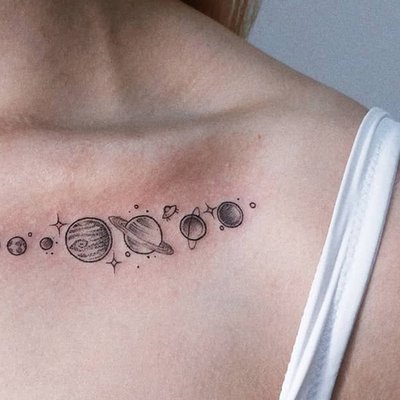 hình xăm đẹp mang biểu tượng vũ trụ