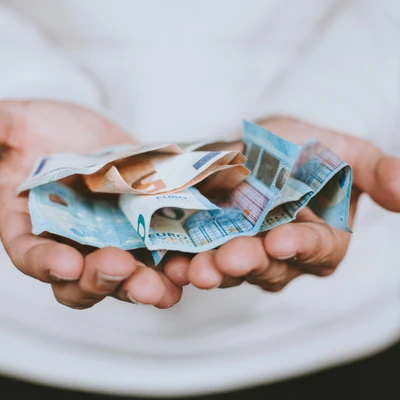 Những cách quản lý tài chính cá nhân đơn giản nhưng không phải ai cũng làm được I ELLE Việt Nam