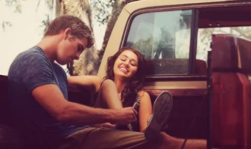 Những câu nói hay trong phim The Last Song - elle vietnam 4