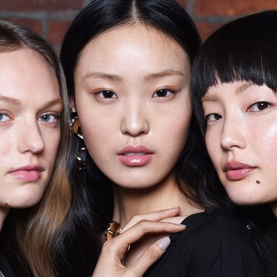 NARS Adeam AW18 Select ft800
