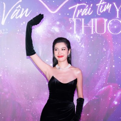 Ca sĩ Thúy Vân công bố MV Trái tim Yêu thương