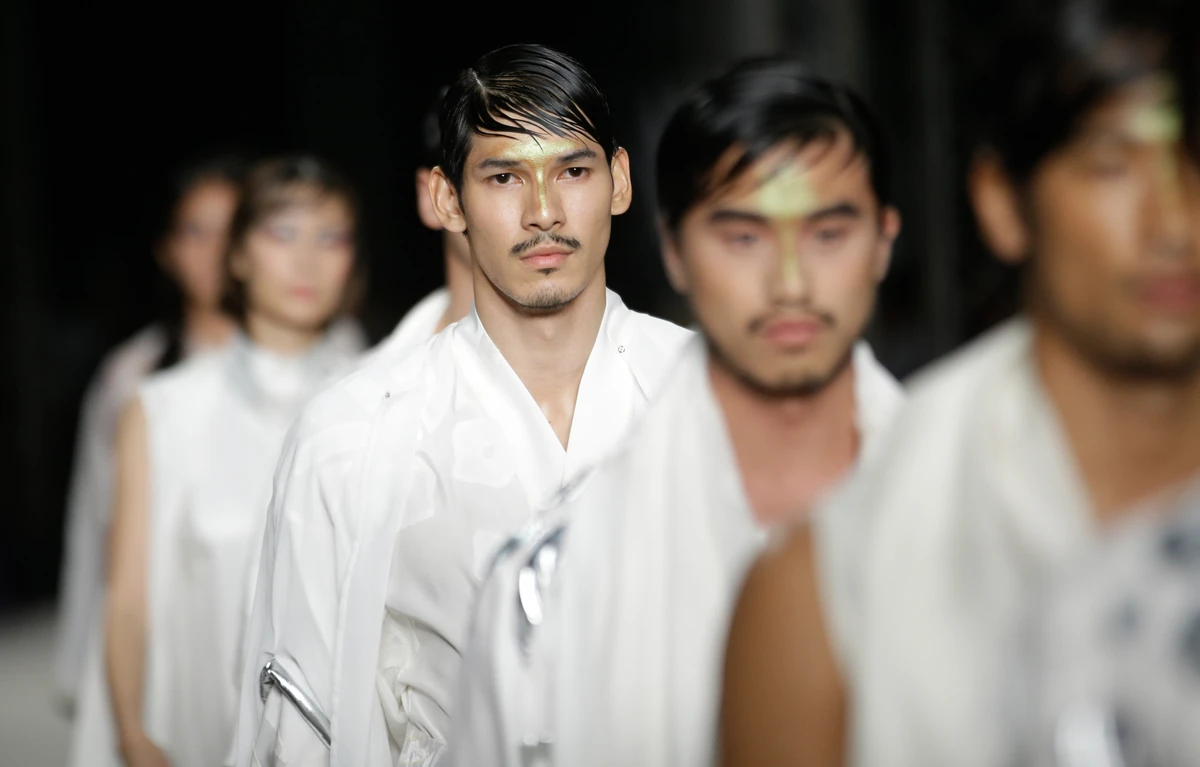 Tuần lễ Thời trang ELLE Thailand Xuân Hè 2016