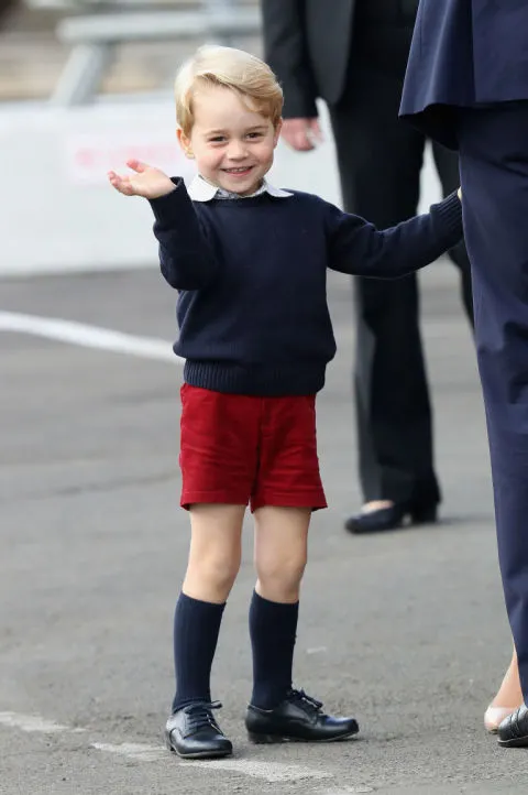 Cùng điểm lại 15 khoảnh khắc đáng nhớ nhất trong năm 2016 của gia tộc Hoàng gia Anh - 10