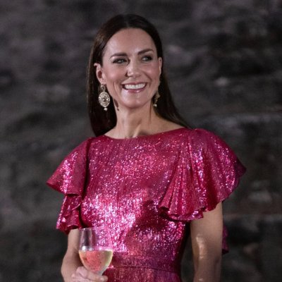 thời trang của Công nương Kate Middleton trong chuyến công du Caribbean năm 2022