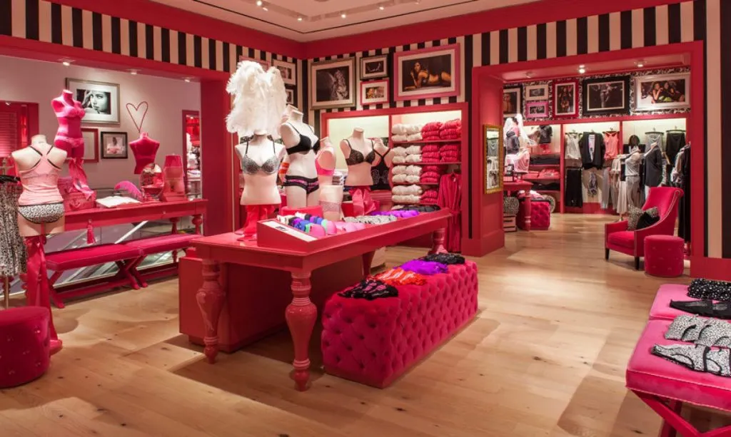 Tại sao thương hiệu nội y Victoria’s Secret chọn Thượng Hải là sàn diễn tiếp theo?