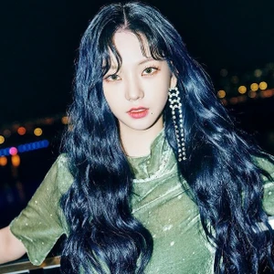 tiktok làm đẹp cô gái tóc dài