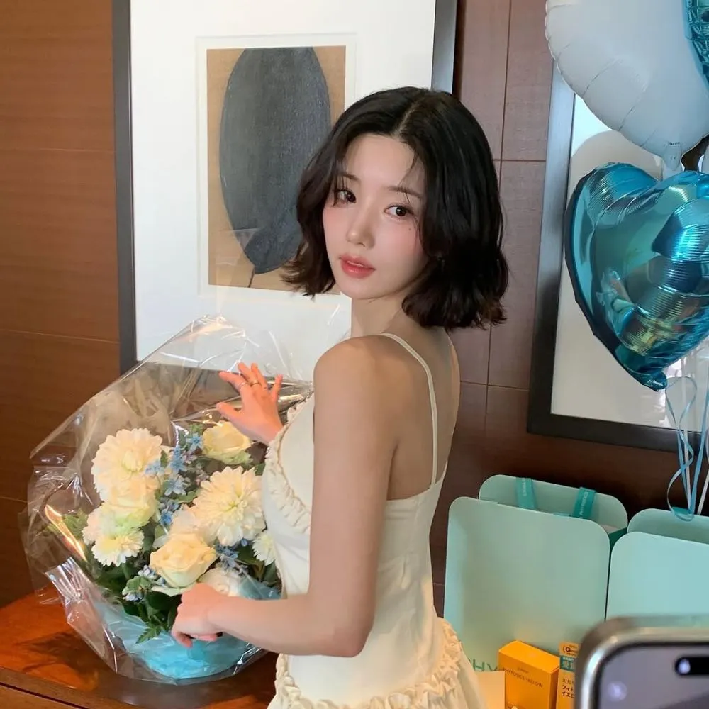 kwon eunbi áp dụng phương pháp tự nhiên làm mặt nhỏ gọn
