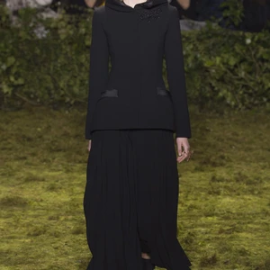 Những BST nổi bật tại tuần lễ Haute Couture Xuân-Hè 2017 - ELLE VN