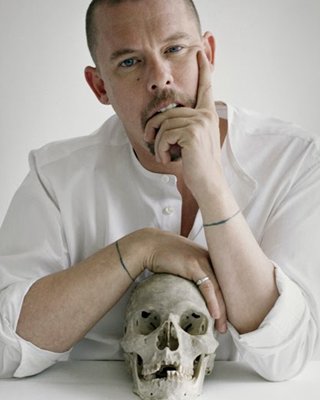 Alexander McQueen – Cơn ác mộng ngạo nghễ làng thời trang