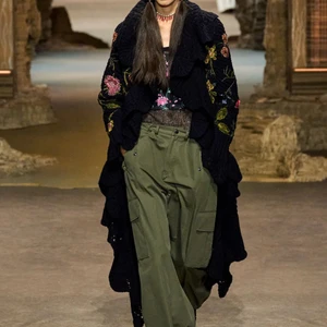 CD xuân hè 2023 look 67