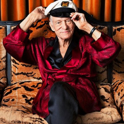 ong chu playboy hugh hefner - elle vietnam featured image