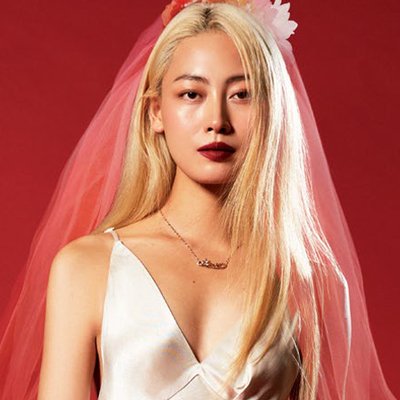 trang điểm cho cô dâu ngày cưới