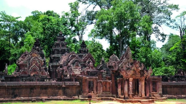 Tìm hiểu Quần thể Angkor Wat - Tuyệt mỹ về điêu khắc ở đền Banteay Srey