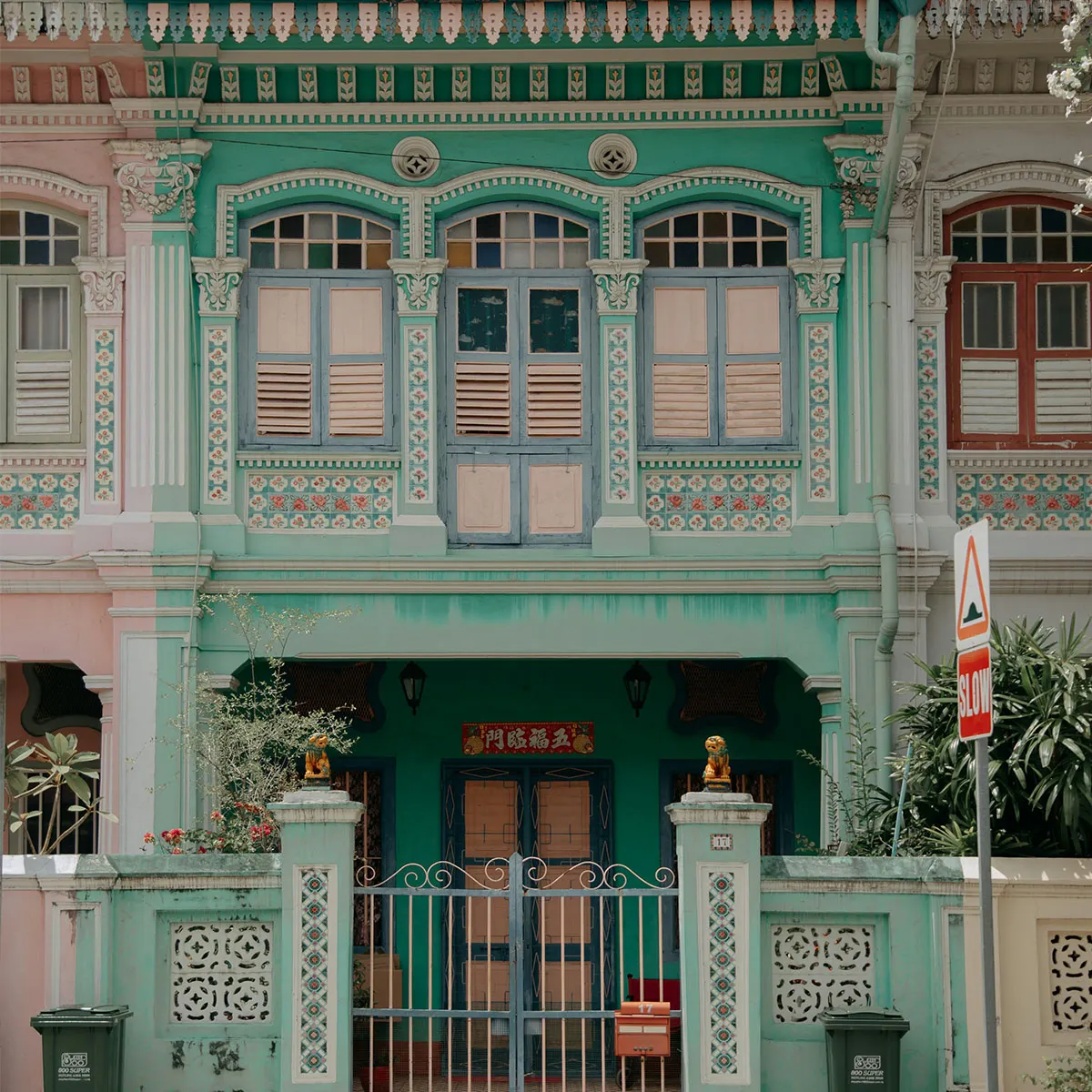 Ngôi nhà Peranakan điển hình phố Joo Chiat đường Koon Seng Singapore