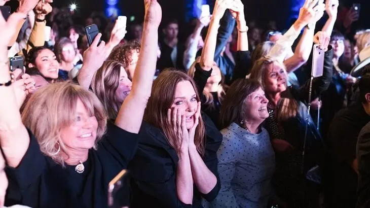 ELLE Việt Nam - Stella McCartney “đốt nóng” Los Angeles với loạt khách mời siêu sao tại đêm ra mắt bộ sưu tập Thu – Đông 2018 (29)