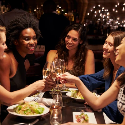 Sheraton-Saigon_Saigon-Cafe_Happy-WomensDay-elle-vietnam