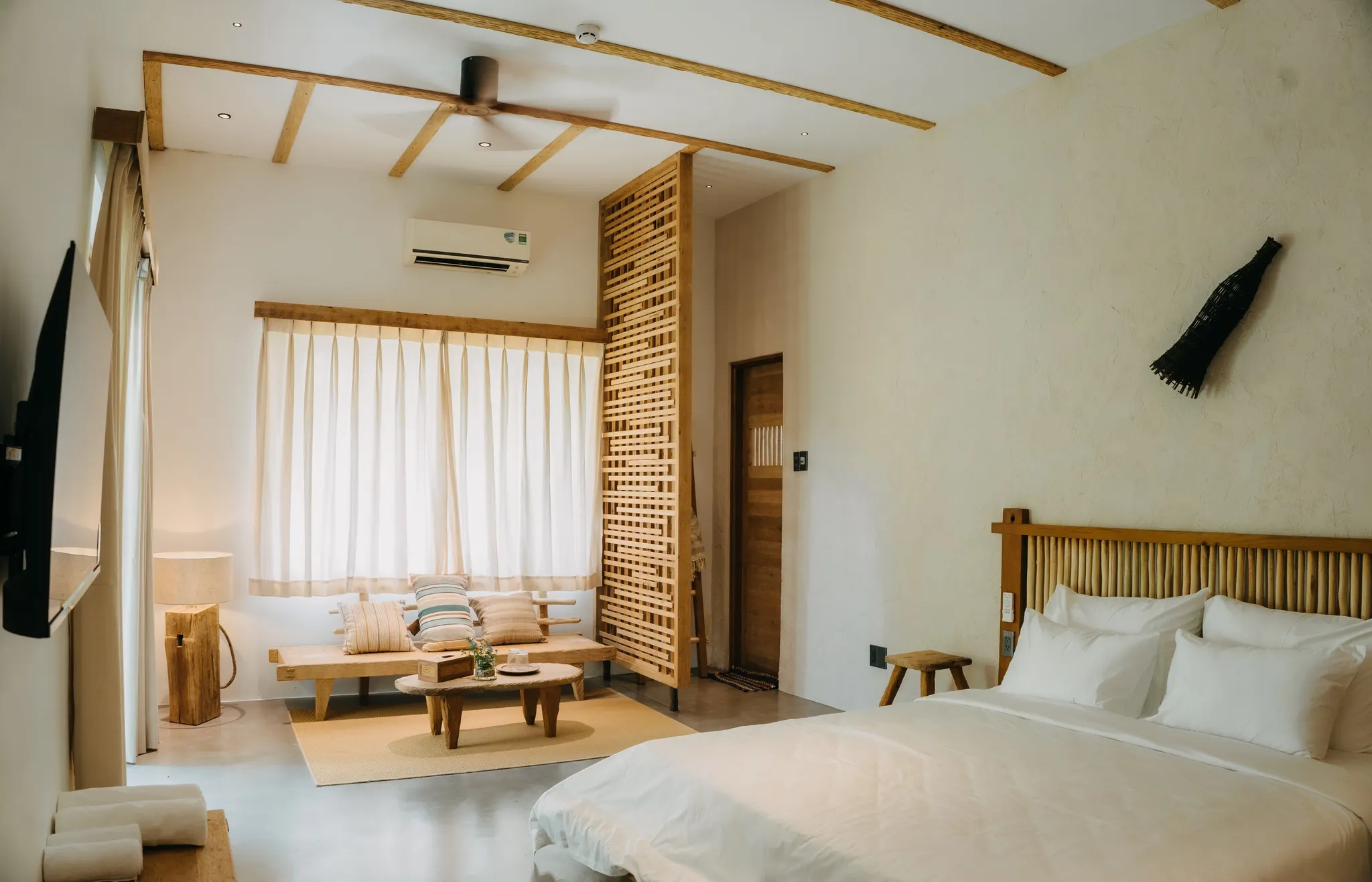 không gian nghỉ ngơi bên trong Nông Lâm Eco Lodge