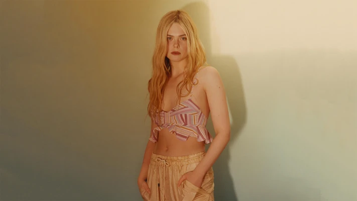 công thức thời trang mùa Hè của Elle Fanning