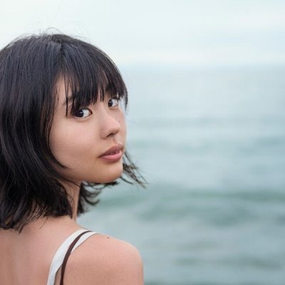 Muối biển-Cô gái tóc ngắn.