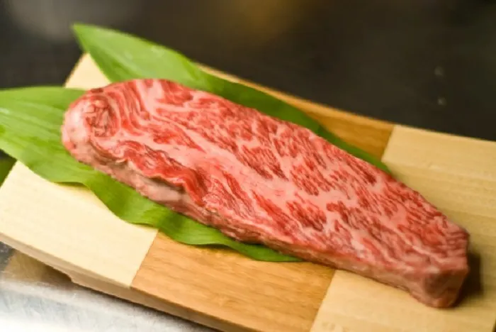 Bò bít tết Ohmi-gyu, Nhật Bản