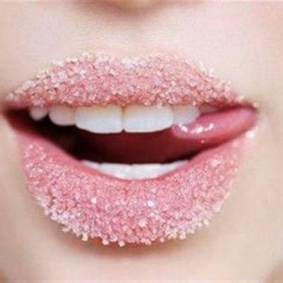 Tầy tế bào chết cho môi tại nhà